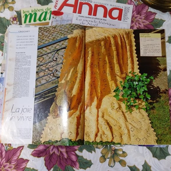 Vintage French Home Décor Magazines, Burda, Knitting, Crochet, Embroidery etc. - Picture 6 of 10